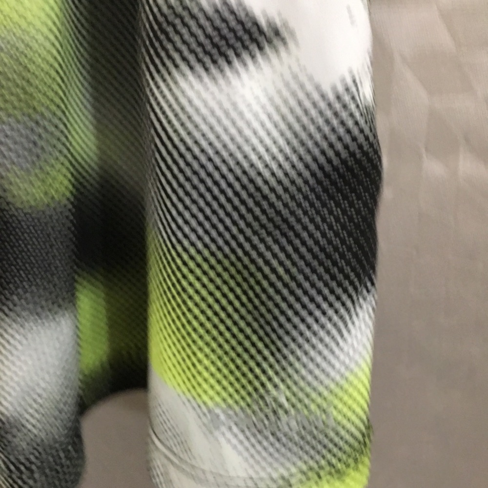 Top - Picture 3 of 3